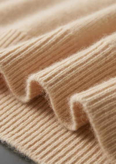 FELPA CON CAPPUCCIO PER IL TEMPO LIBERO 100% CASHMERE