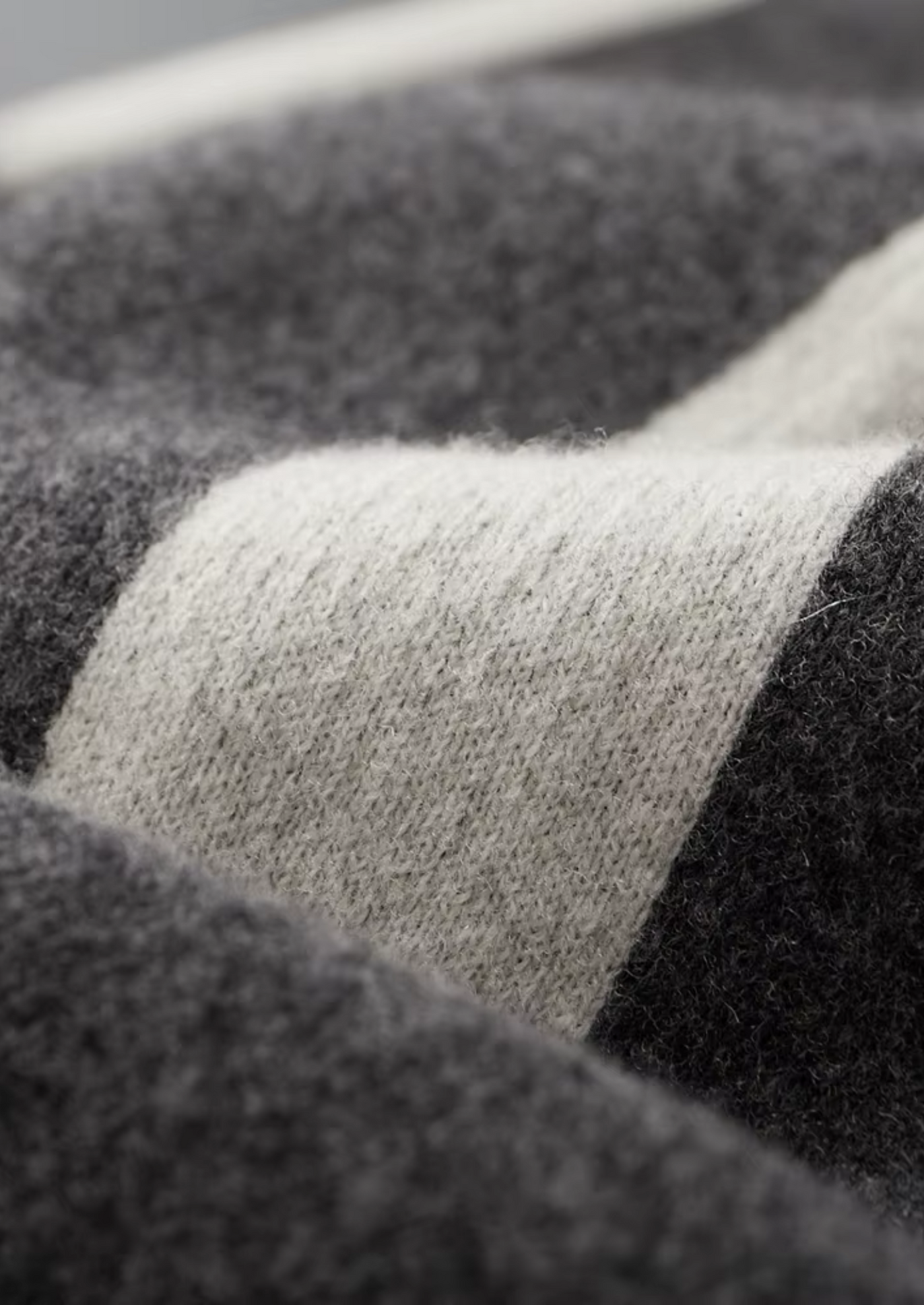 PANTALONI LARGHI PER IL TEMPO LIBERO IN 100% CASHMERE