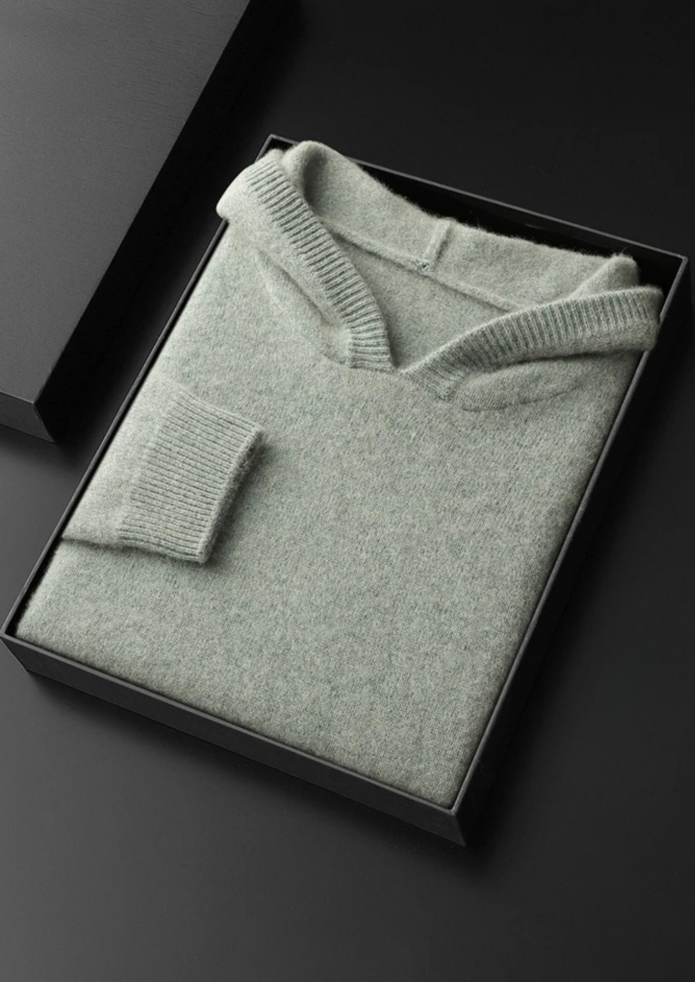 FELPA CON CAPPUCCIO PER IL TEMPO LIBERO 100% CASHMERE