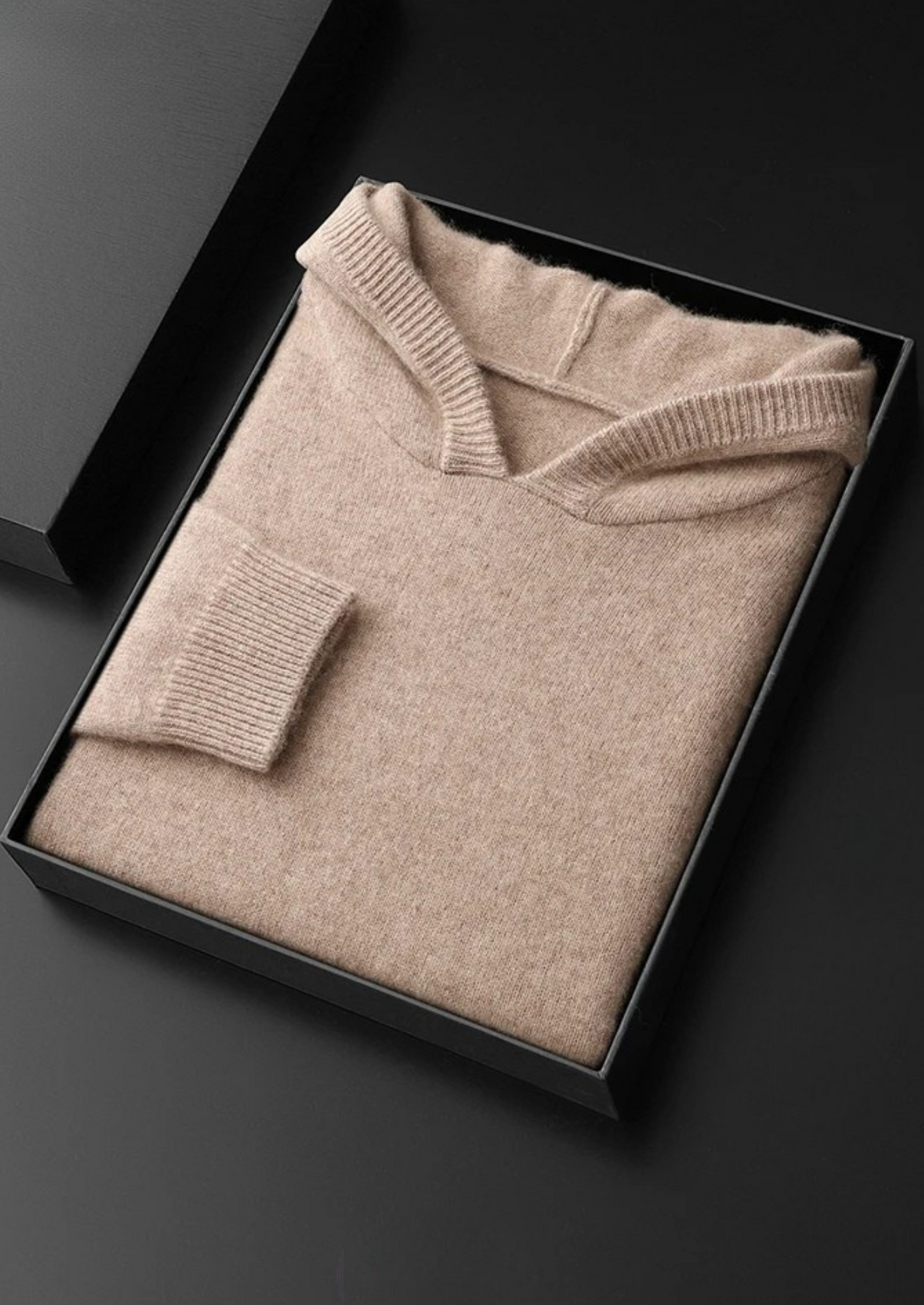 FELPA CON CAPPUCCIO PER IL TEMPO LIBERO 100% CASHMERE