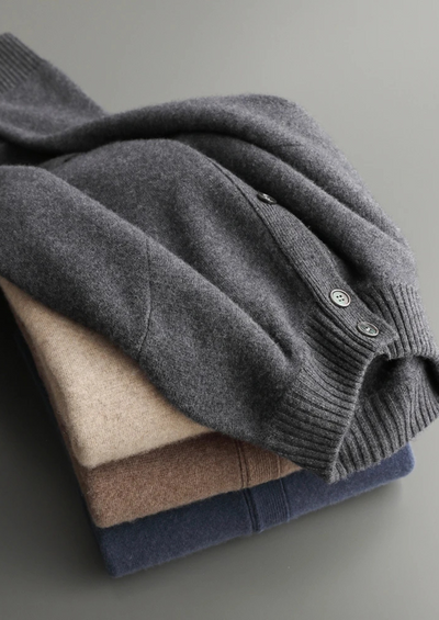 CARDIGAN CON BOTTONI IN 100% CASHMERE