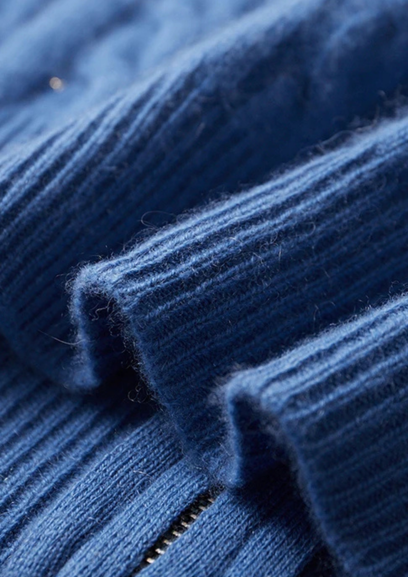 FELPA CON CAPPUCCIO E ZIP IN MAGLIA A TRECCE 100% CASHMERE