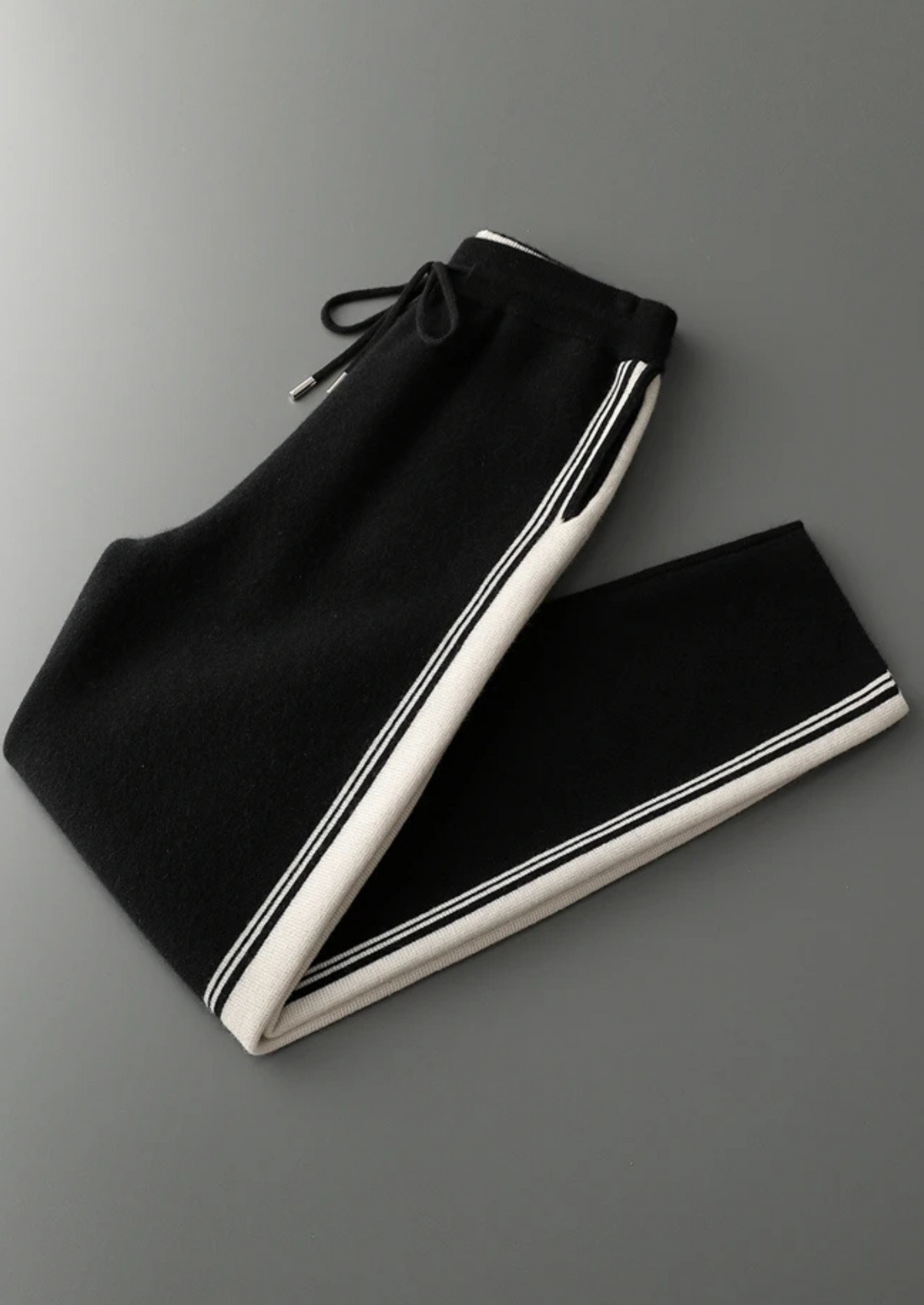 TUTA DAMIEN 100% CASHMERE