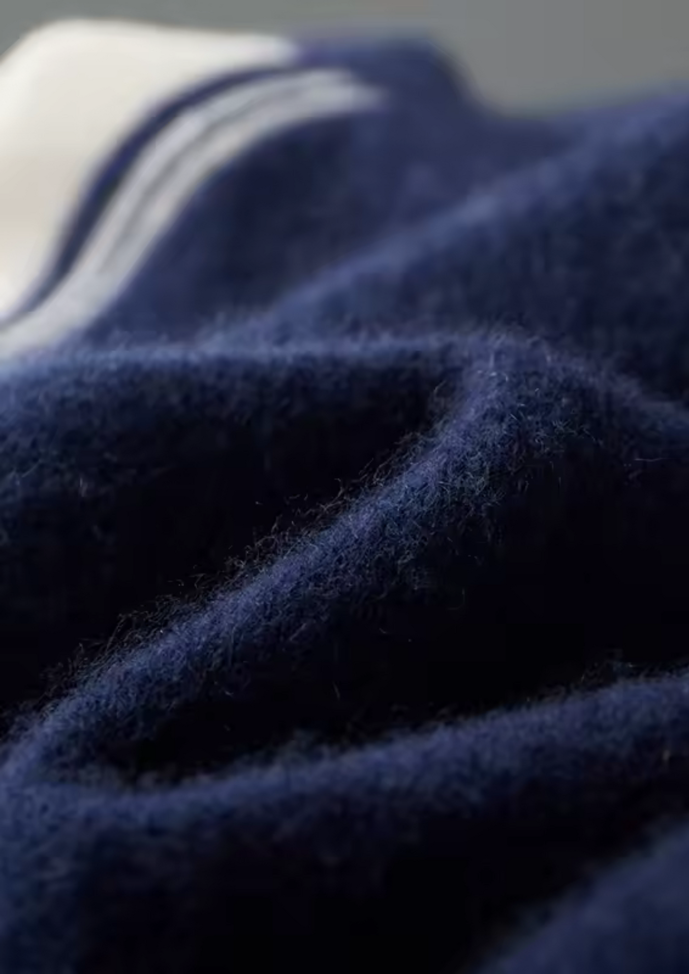 TUTA DAMIEN 100% CASHMERE
