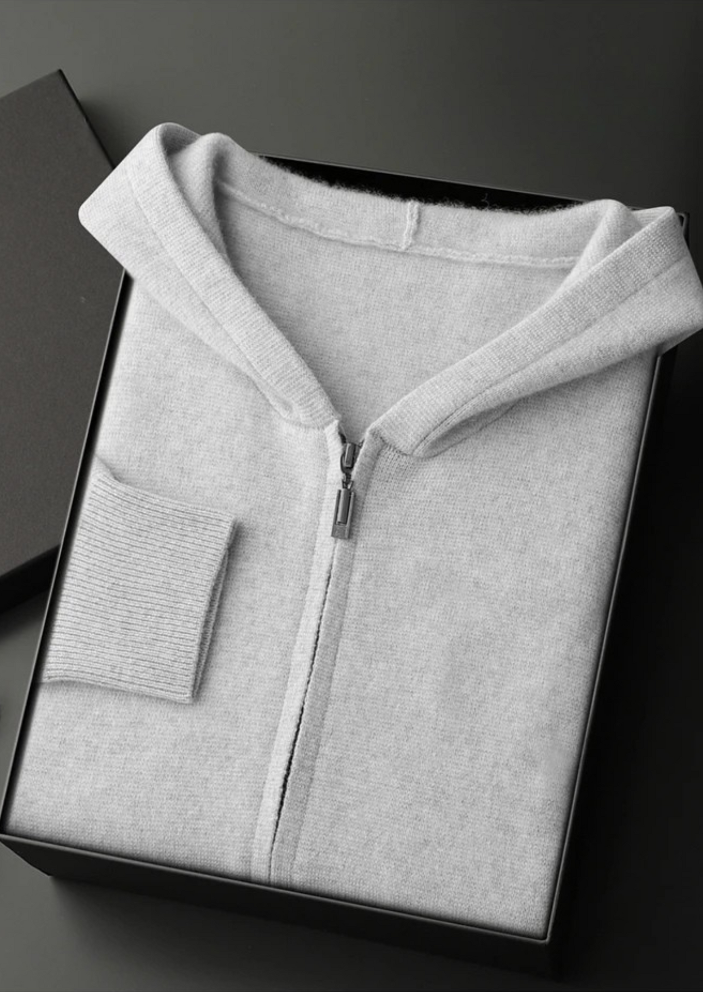 FELPA CON CAPPUCCIO E ZIP IN 100% CASHMERE