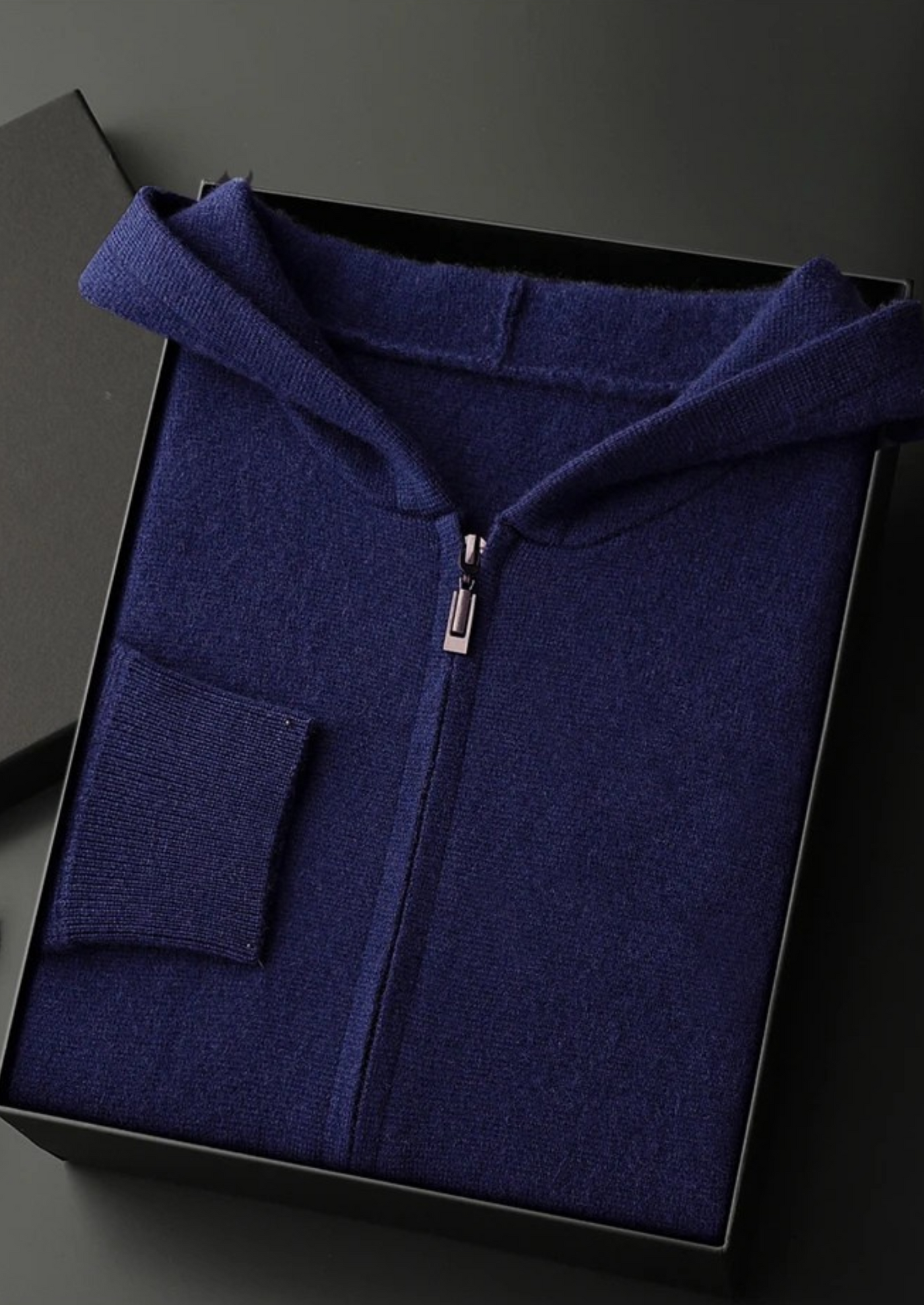 FELPA CON CAPPUCCIO E ZIP IN 100% CASHMERE
