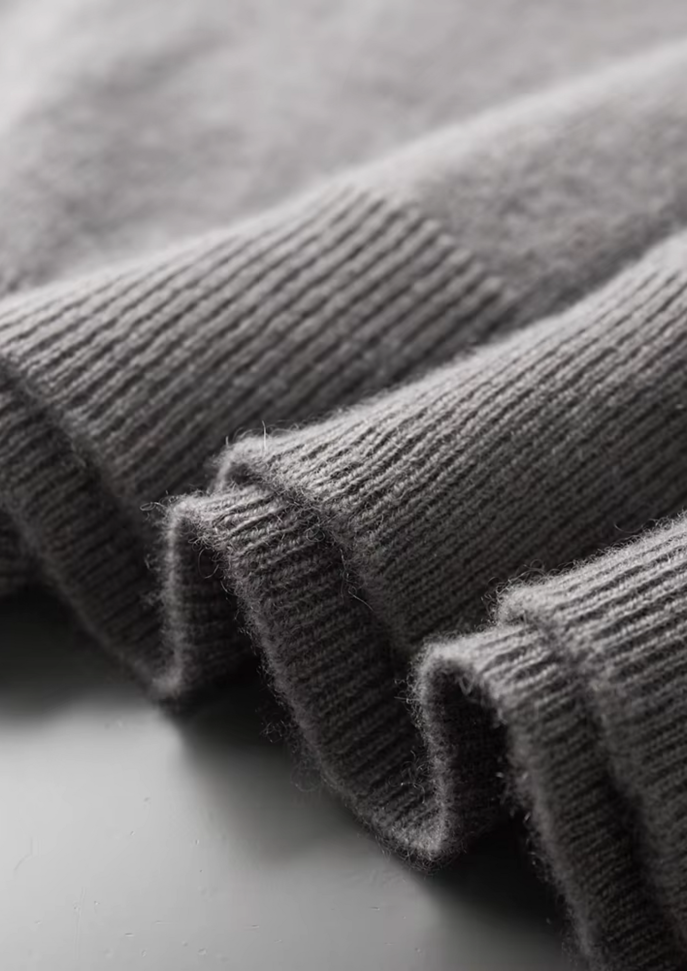 T-SHIRT A COLLO ALTO 100% CASHMERE