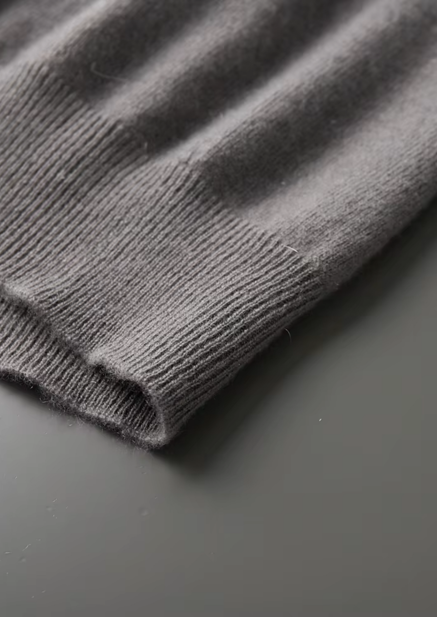 T-SHIRT A COLLO ALTO 100% CASHMERE