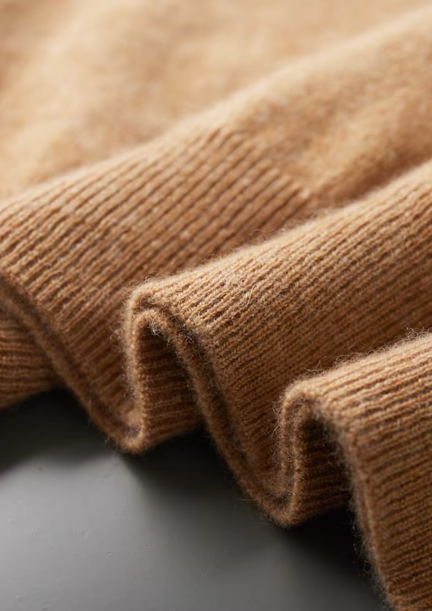 T-SHIRT A COLLO ALTO 100% CASHMERE